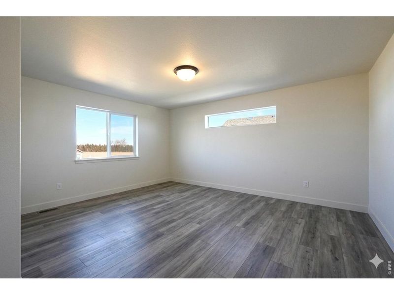 Spacious, unfurnished interior of a new home in , Windsor (Image 12).