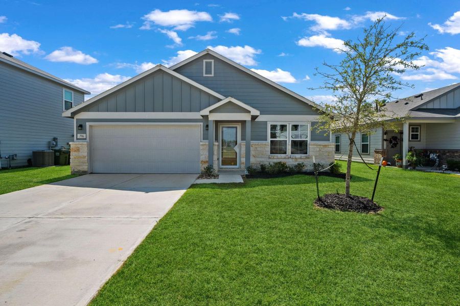 Welcome to 796 Westpointe!