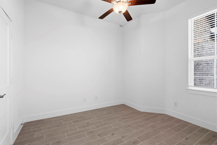 Spacious, unfurnished interior of a new home in Emory Glen, Magnolia (Image 30).