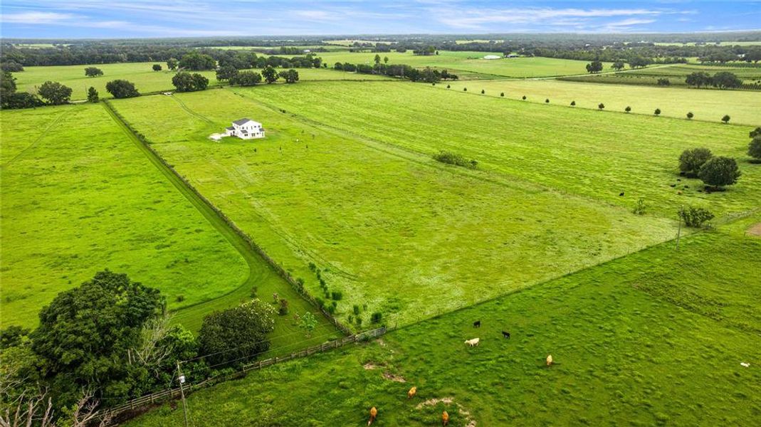 Image 54 of a home in . Image 54 of a home in .