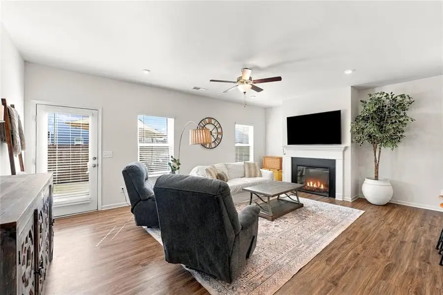 Furnished interior view inside a new home in , Cartersville (Image 9).