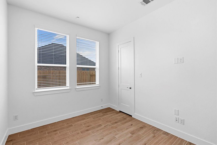 **Photos are representative - not of actual home** **Photos are representative - not of actual home**