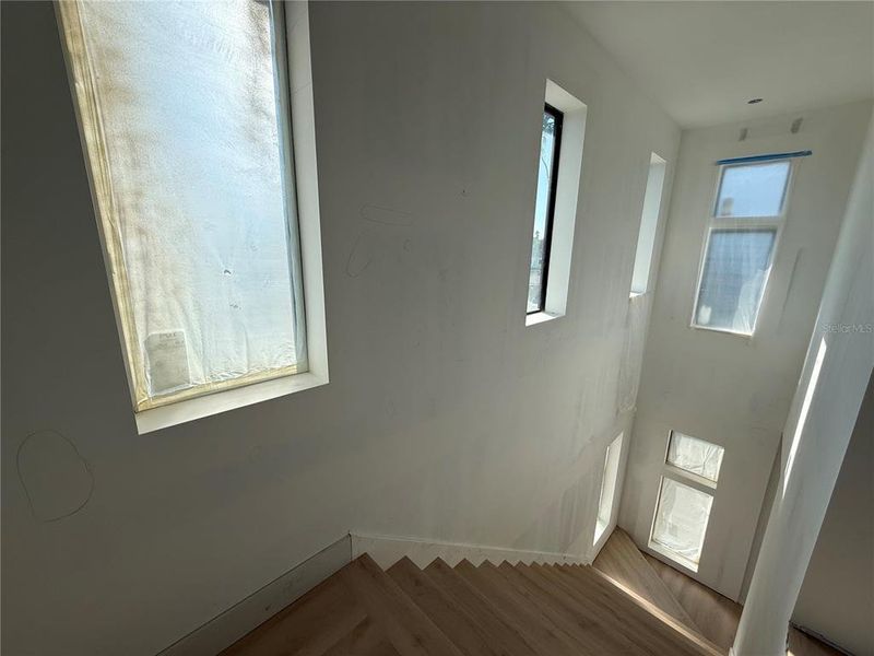 Spacious, unfurnished interior of a new home in , St. Petersburg (Image 5). Spacious, unfurnished interior of a new home in , St. Petersburg (Image 5).