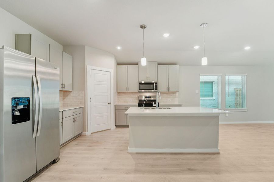 Furnished interior view inside a new home in Stewart's Ranch, Conroe (Image 10). Furnished interior view inside a new home in Stewart's Ranch, Conroe (Image 10).
