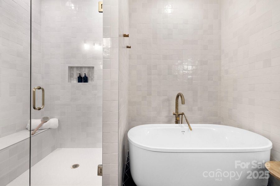 Image 42 of a home in .