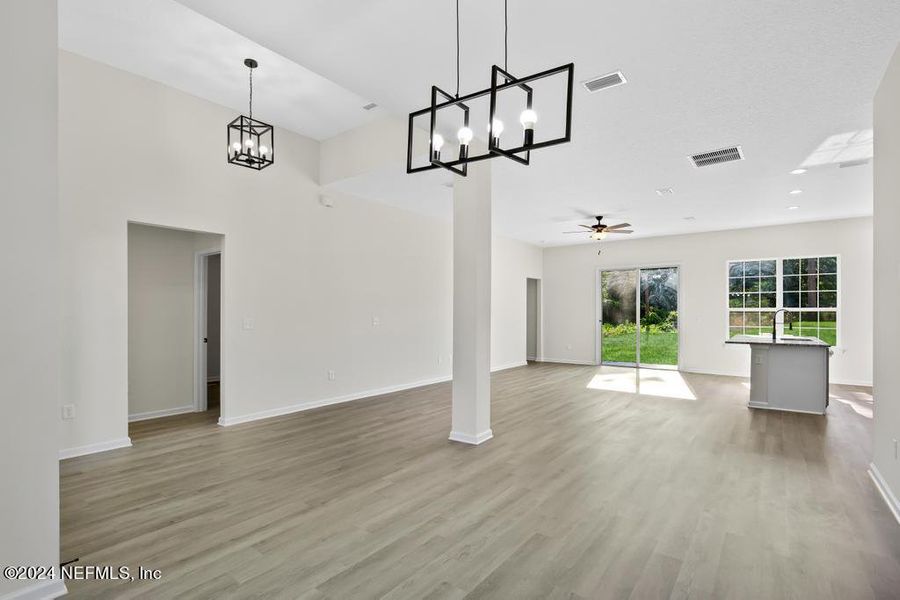 Spacious, unfurnished interior of a new home in , Jacksonville (Image 21).