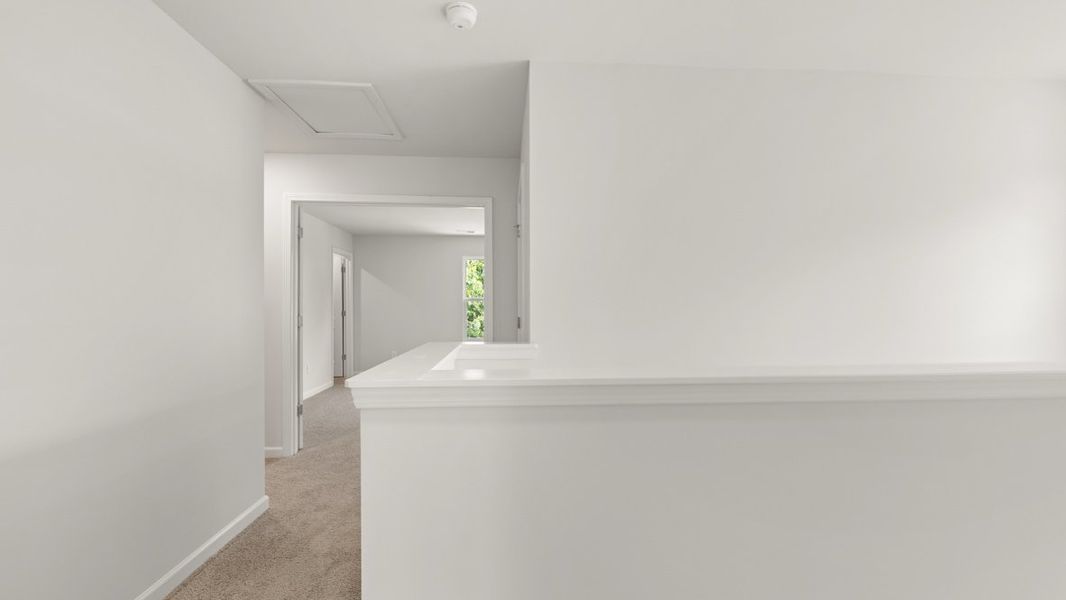 Representative unfurnished interior of a home built from the Salem by D.R. Horton in Fairway 17 at Mirror Lake, Villa Rica (Image 36).