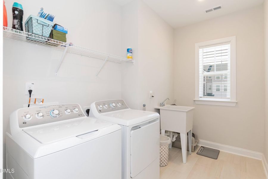 Laundry 01