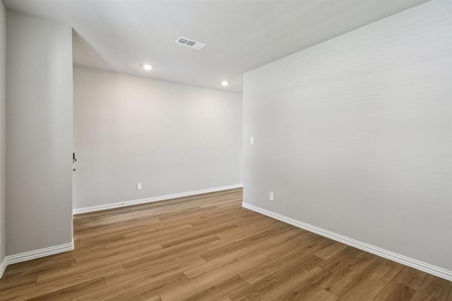 Spacious, unfurnished interior of a new home in Lakehaven - Signature Series, Farmersville (Image 15). Spacious, unfurnished interior of a new home in Lakehaven - Signature Series, Farmersville (Image 15).