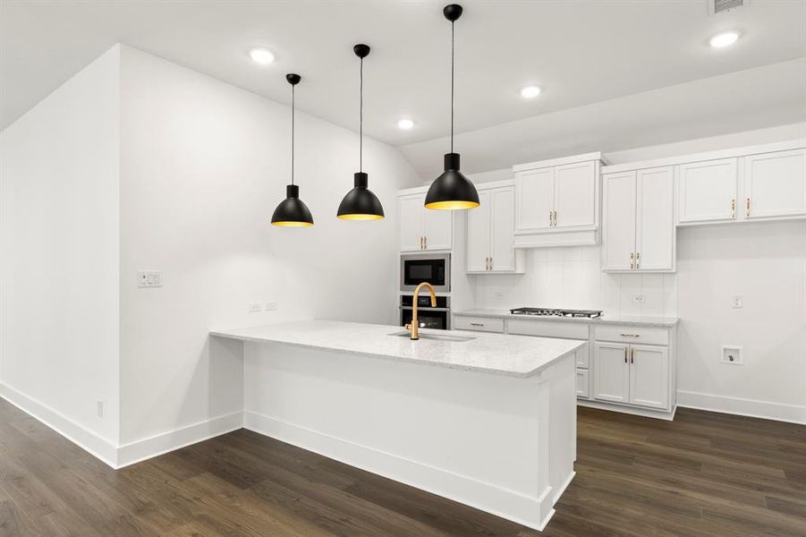 15. 3137 Eddington - Kitchen (2)