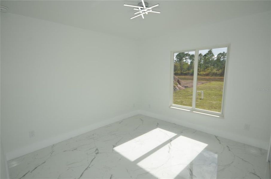 Spacious, unfurnished interior of a new home in , Lehigh Acres (Image 16).