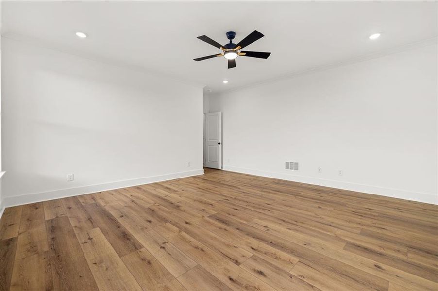 Spacious, unfurnished interior of a new home in , Sugar Hill (Image 19).