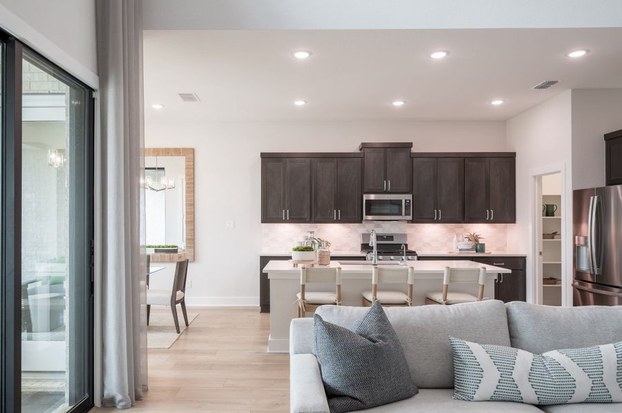 Representative furnished interior of a home built from the Goldeneye by Tri Pointe Homes in Jubilee 50′, Hockley (Image 71).
