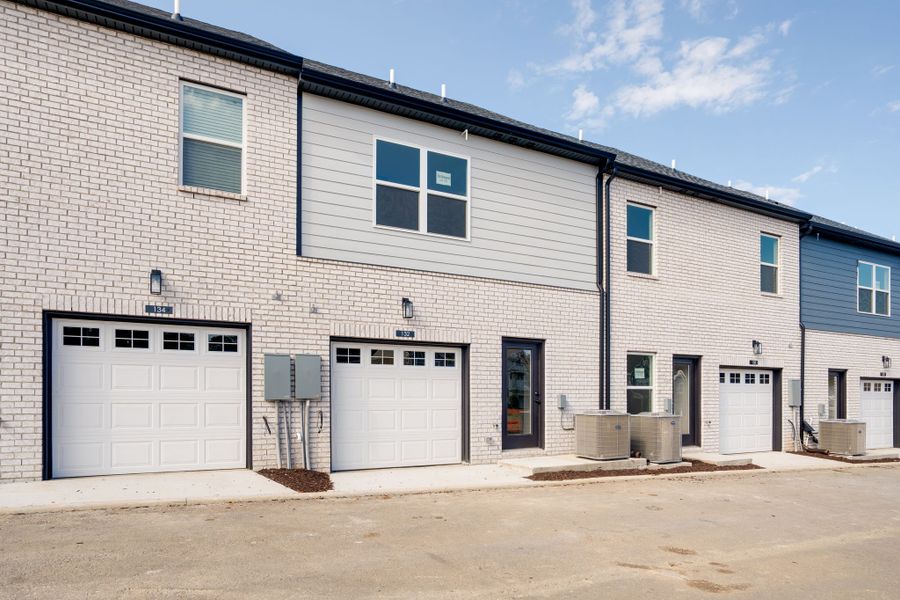 Image 35 of a home in Anderson Park.