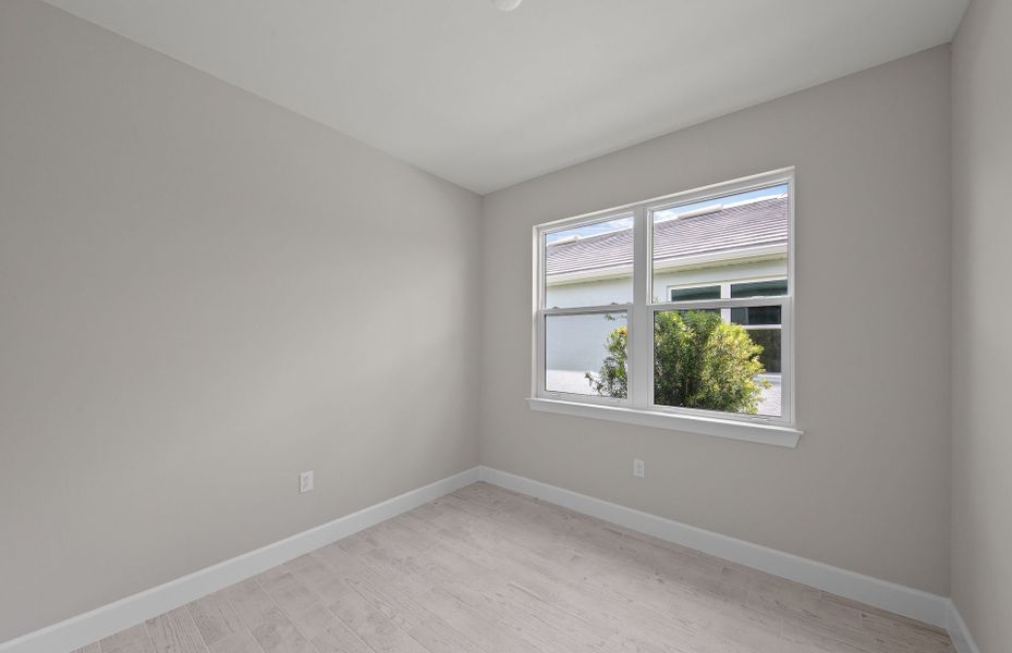 Spacious, unfurnished interior of a new home in Shores at Stillwater, Englewood (Image 19).
