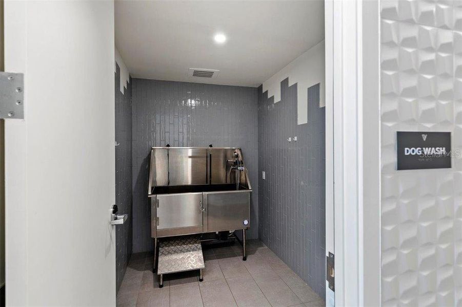 Furnished interior view inside a new home in , Sarasota (Image 16).