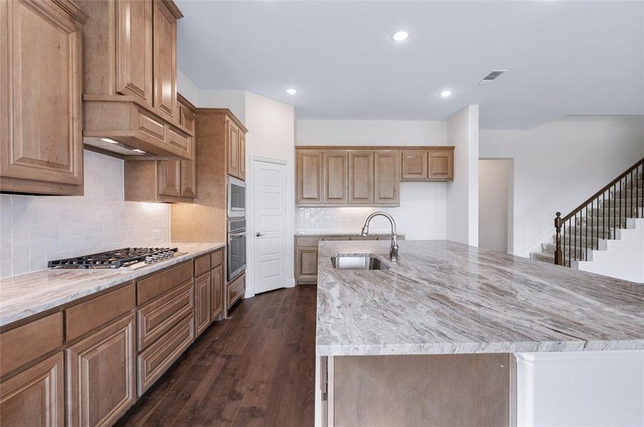 Huge island with storage