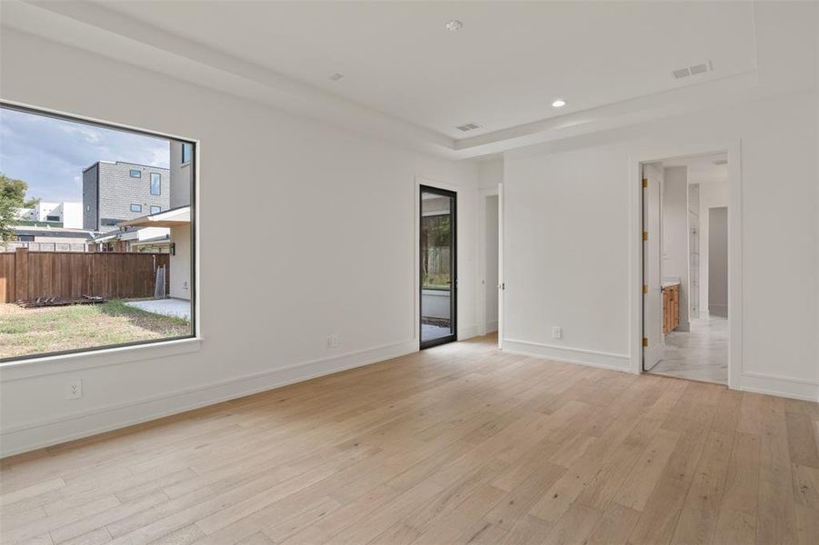 Spacious, unfurnished interior of a new home in , Dallas (Image 15). Spacious, unfurnished interior of a new home in , Dallas (Image 15).