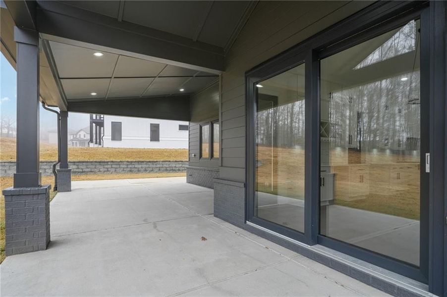 Exterior details and patio area of a home in , Auburn (Image 24).