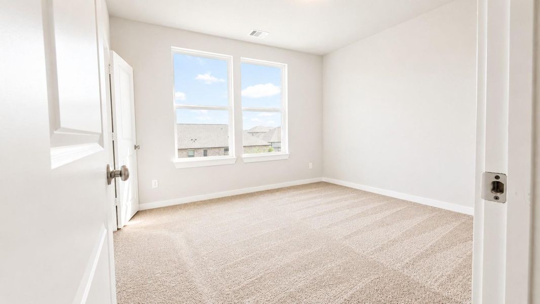Spacious, unfurnished interior of a new home in Emberly  45', Beasley (Image 40).