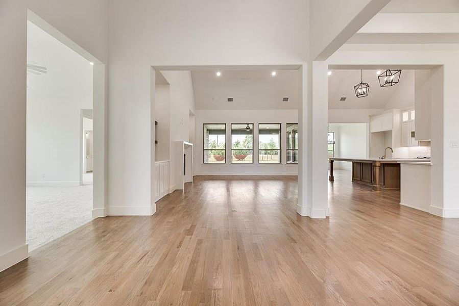 Spacious, unfurnished interior of a new home in King's Crossing - Phase 3, Parker (Image 30).