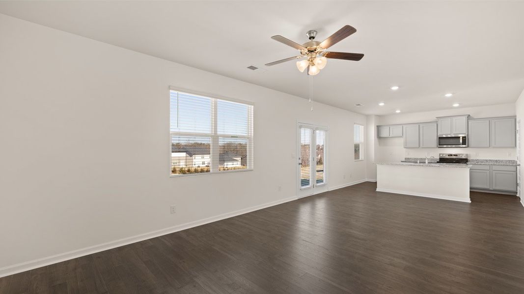 Representative unfurnished interior of a home built from the Penwell by D.R. Horton in Kingston Ranch at Lake Oconee, Buckhead (Image 20). Representative unfurnished interior of a home built from the Penwell by D.R. Horton in Kingston Ranch at Lake Oconee, Buckhead (Image 20).