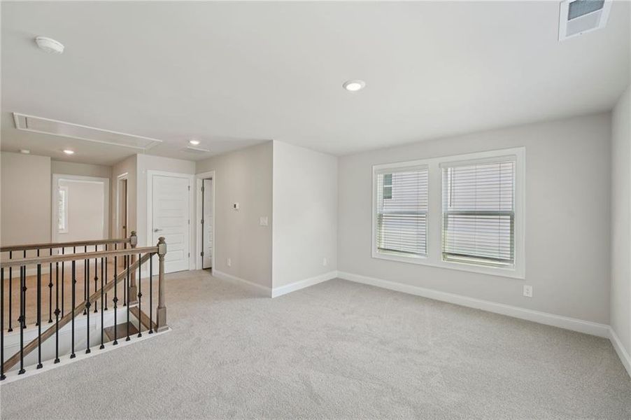 Spacious, unfurnished interior of a new home in Hemingway - Reserve Series, Cumming (Image 29).