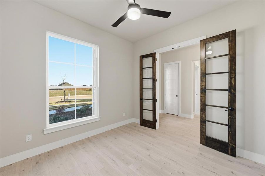 Spacious, unfurnished interior of a new home in Coyote Crossing, Godley (Image 29).