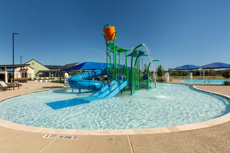 Community amenities in Cypress Green, Hockley (Image 40).