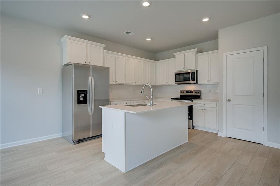 Furnished interior view inside a new home in Avery Landing, McDonough (Image 10).