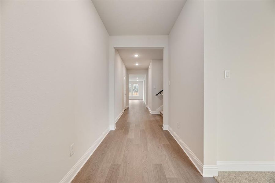 Spacious, unfurnished interior of a new home in Creekside of Crowley, Crowley (Image 14).