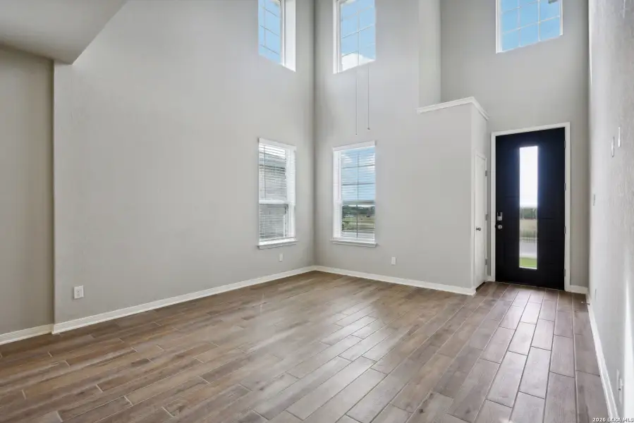 Spacious, unfurnished interior of a new home in Kallison Ranch, San Antonio (Image 25).