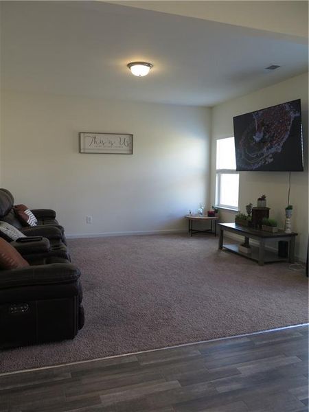 Image 12 of a home in .