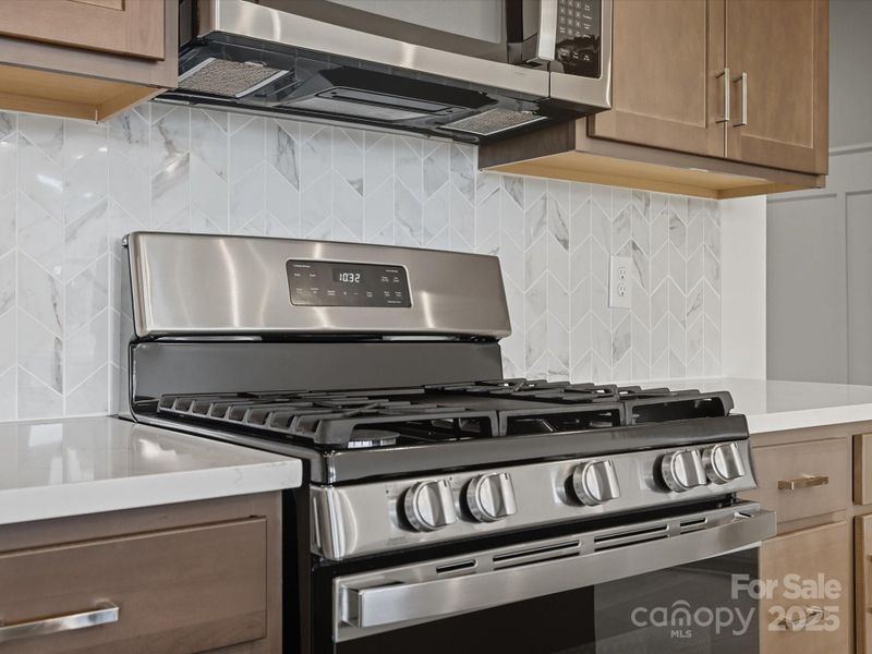 GE Stainless Gas Range.