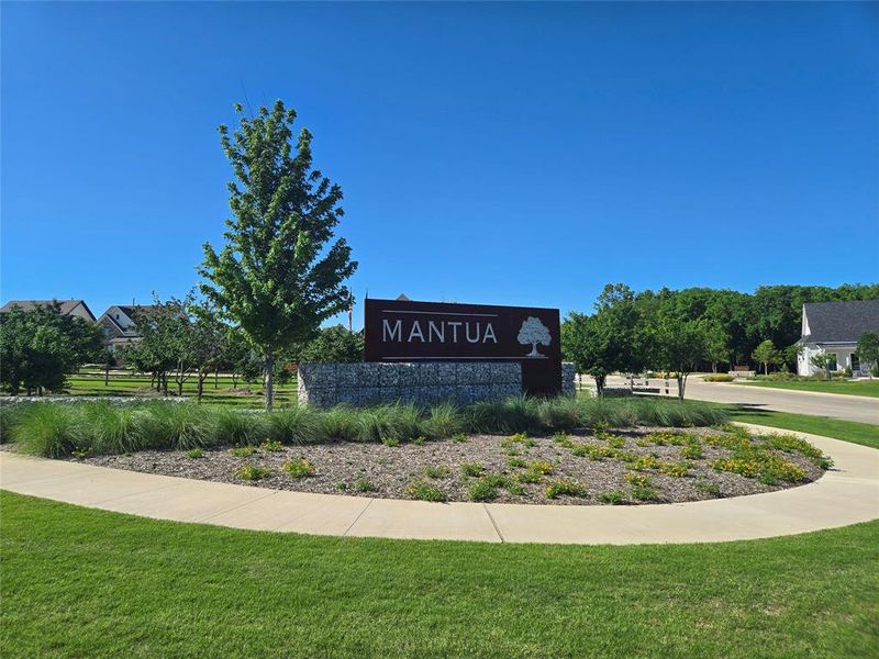 The perfect new hometown for your perfect family! Come visit Mantua today! The perfect new hometown for your perfect family! Come visit Mantua today!