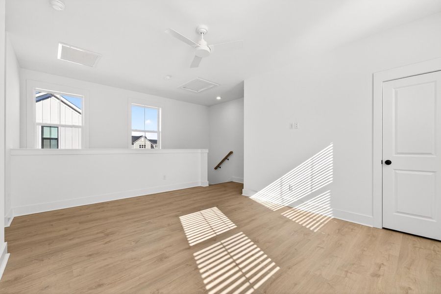 Spacious, unfurnished interior of a new home in , Summerville (Image 16).