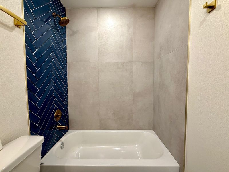 Furnished interior view inside a new home in , Baytown (Image 8).