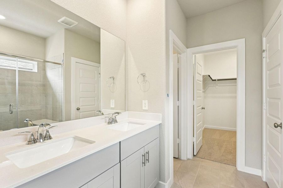 Photo is not of the actual home, but is an inspirational photo of builder’s model home and may depict options, furnishings, and/or decorator features that are not included Photo is not of the actual home, but is an inspirational photo of builder’s model home and may depict options, furnishings, and/or decorator features that are not included