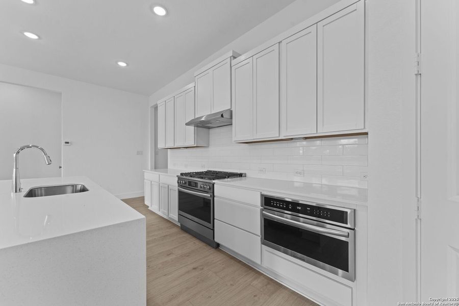 Furnished interior view inside a new home in , New Braunfels (Image 9).