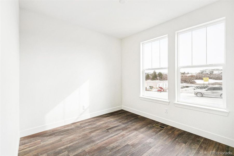 Spacious, unfurnished interior of a new home in Terrain Oak Valley, Castle Rock (Image 26).