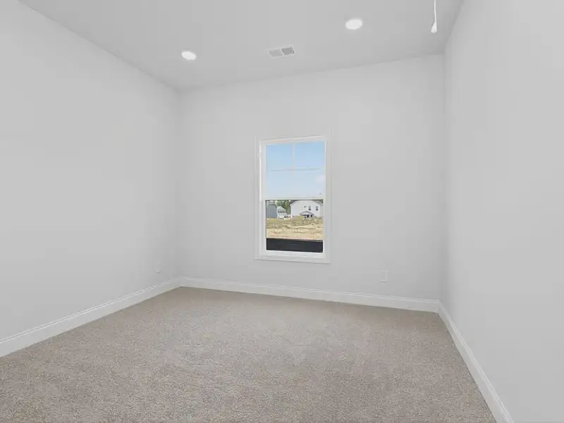 Spacious, unfurnished interior of a new home in Portrait Hills, Aiken (Image 9).