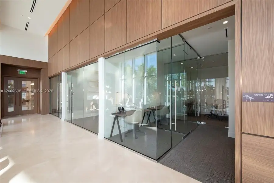 Community amenities in , North Miami (Image 61).