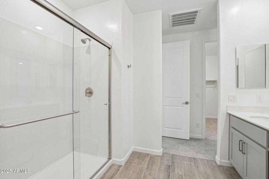 21-web-or-mls-W Tamarisk Ave-S1012-017