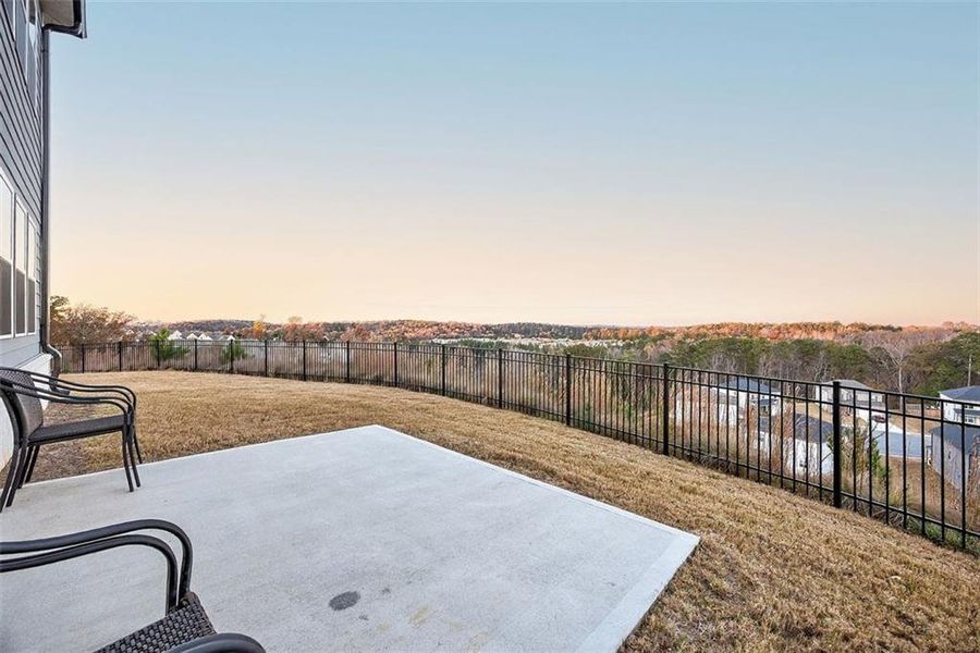Exterior details and patio area of a home in Bedford Estates, Atlanta (Image 3).