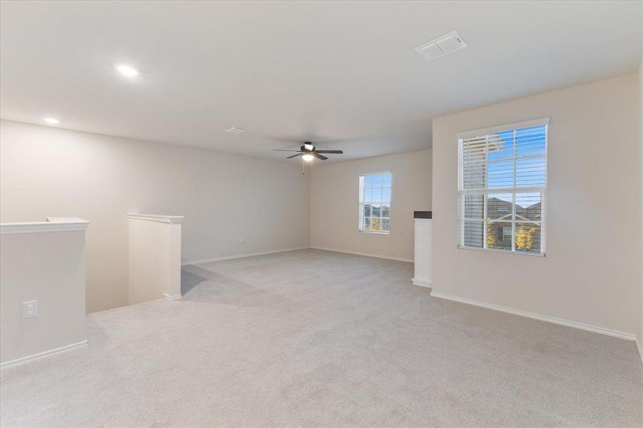 Spacious, unfurnished interior of a new home in Verandah, Royse City (Image 25).