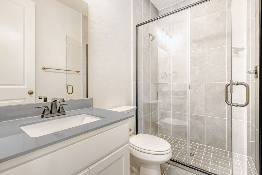 3328 Chinaberry - Full Bathroom 3328 Chinaberry - Full Bathroom