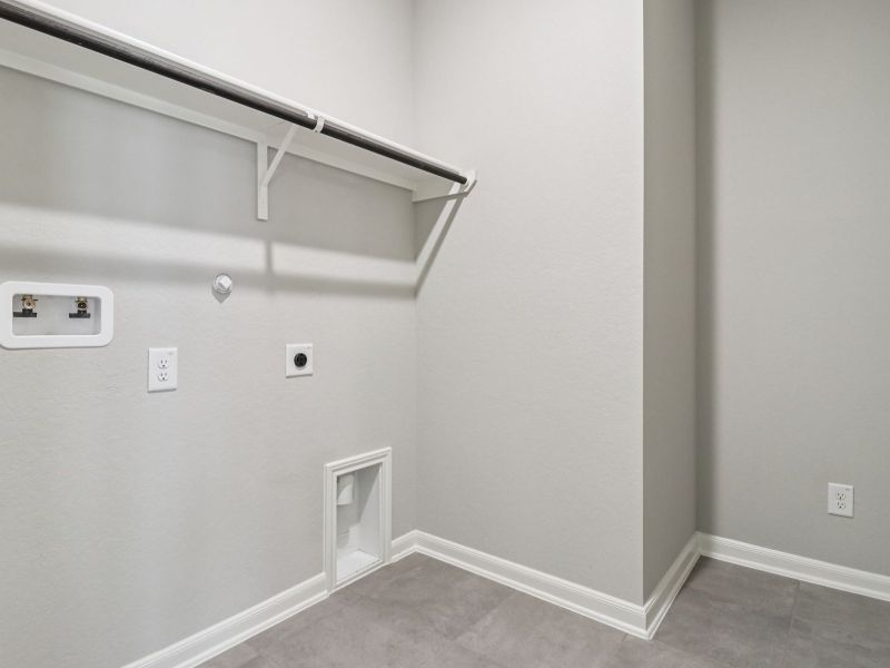 Spacious, unfurnished interior of a new home in Kallison Ranch, San Antonio (Image 23).