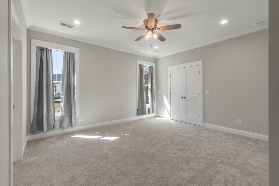 Spacious, unfurnished interior of a new home in , North Charleston (Image 34).