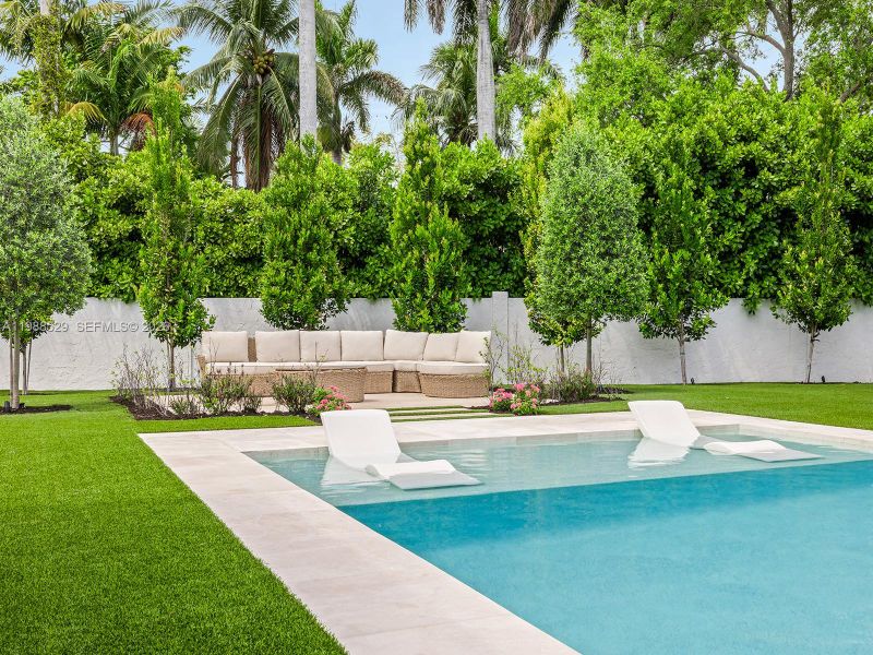 Community amenities in , Palmetto Bay (Image 34).