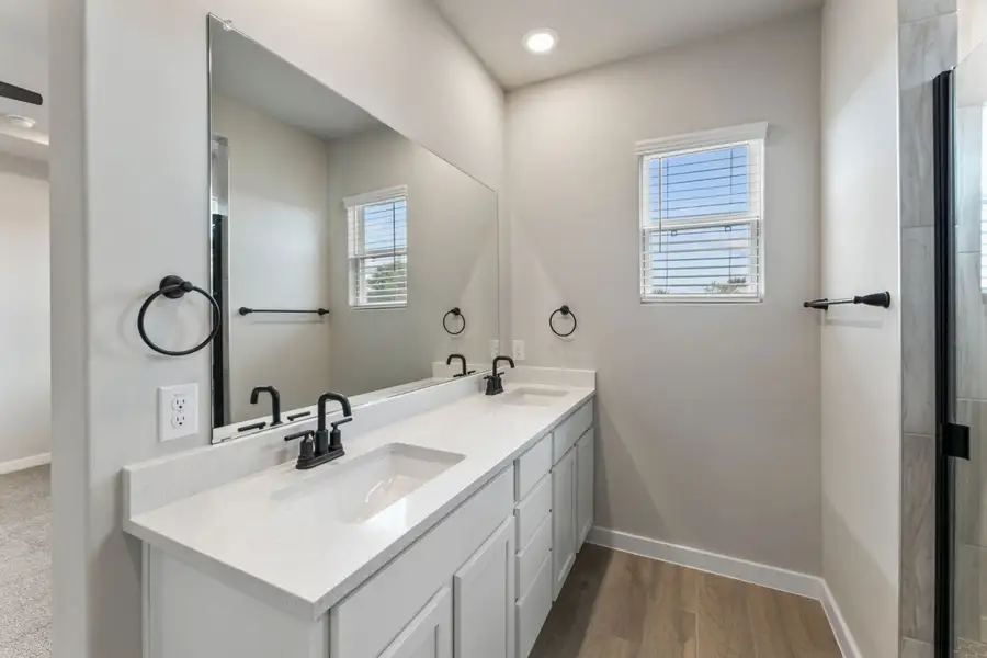 Representative furnished interior of a home built from the Pecos by Hakes Brothers in Highland Ridge, New Braunfels (Image 14).